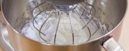 Шаг 9: блинчиков с яблоками под безе