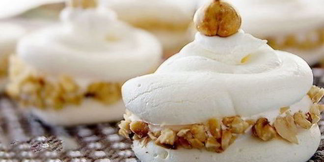 Рецепт двойного безе с кремом и фундуком