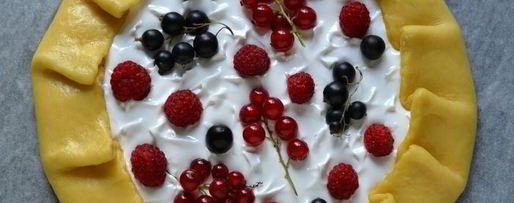 Шаг 7: галеты с безе и ягодами