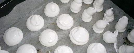 Шаг 1: грибков из безе