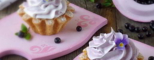 Шаг 13: корзиночек с черничным кердом и безе