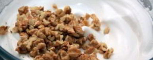 Шаг 4: меренг с орехами