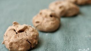 Рецепт Шоколадного безе с миндалем