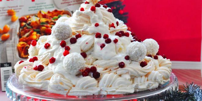 Рецепт торта-безе елка с кокосовым кремом и раффаэлло