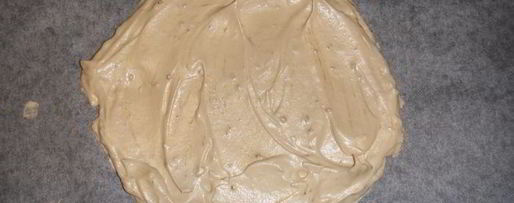 Шаг 3: торта-безе с маково-сливочным кремом