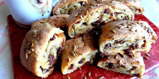 Рецепт творожного рулета с безейной прослойкой