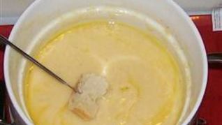 Рецепт Фондю с сыром Грюйер