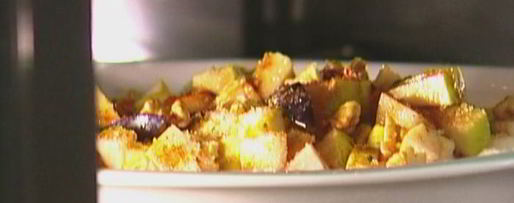 Шаг 5: фруктов, запеченных с клюквой и грецкими орехами