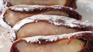 Рецепт Груш в шоколадных платьях