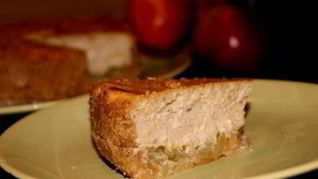 Рецепт Чизкейка с халвой и карамельными яблочками