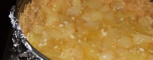 Шаг 5: чизкейка с халвой и карамельными яблочками