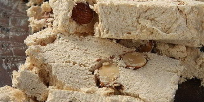 Рецепт халвы из манной крупы с грецкими орехами и корицей