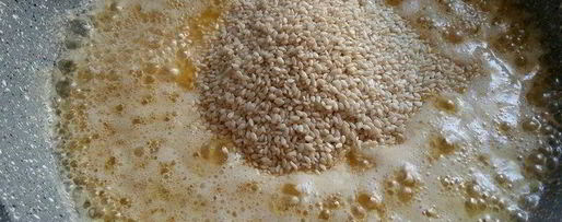 Шаг 2: халвы кунжутно-кокосовая по-домашнему