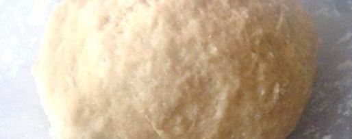 Шаг 1: косы с целой плиткой шоколада, халвой и бананом