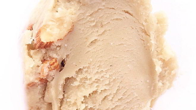 Рецепт Мороженого с халвой и миндалем