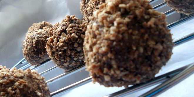 Рецепт шоколадных конфет с кешью и халвой