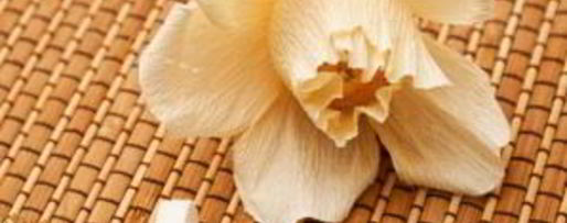 Шаг 7: букета из конфет с шампанским