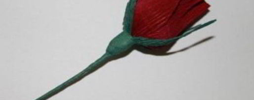 Шаг 4: бутонов роз из конфет