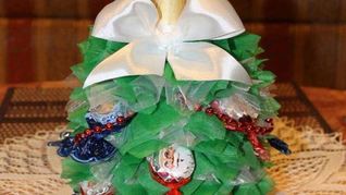 Рецепт Елки из шампанского и конфет