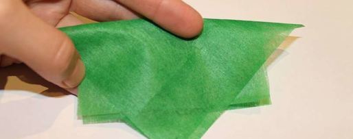 Шаг 19: елки из шампанского и конфет