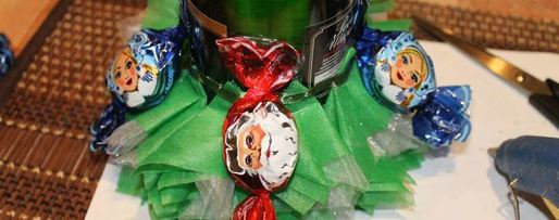 Шаг 31: елки из шампанского и конфет