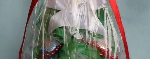 Шаг 37: елки из шампанского и конфет