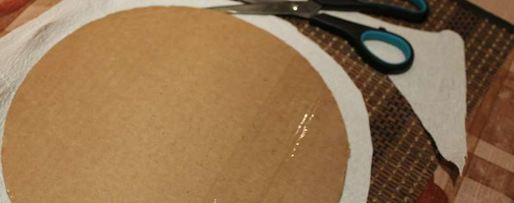 Шаг 7: елки из шампанского и конфет