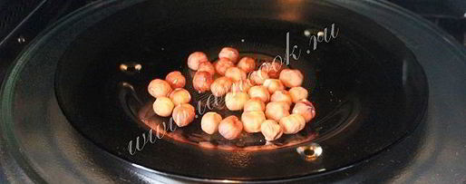 Шаг 3: кокосовых конфет с фундуком