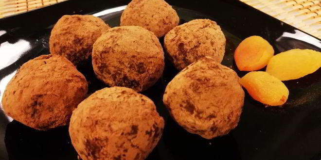 Рецепт конфет из банана, грецкого ореха и кураги