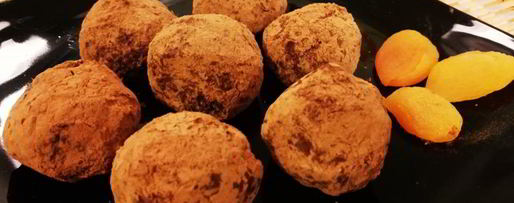 Шаг 4: конфет из банана, грецкого ореха и кураги