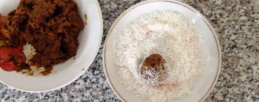 Шаг 2: конфет из сухофруктов в блендере