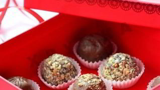 Рецепт Шоколадных конфет с фундуком