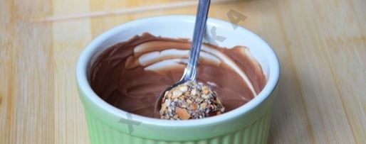 Шаг 8: шоколадных конфет с фундуком