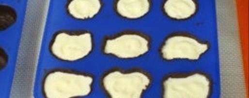 Шаг 6: шоколадных конфет с йогуртовым мороженым