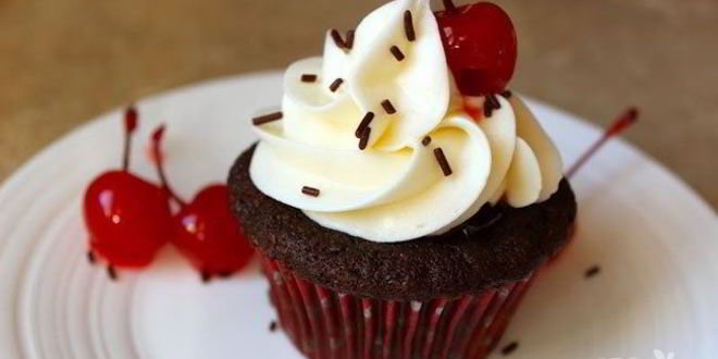 Рецепт белкового крема на водяной бане