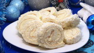 Рецепт Бисквитного рулета с кремом и кокосовой стружкой