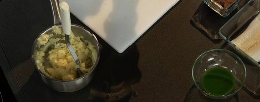 Шаг 4: филе камбалы со сливочным кремом и красным картофельным пюре