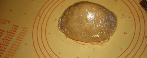 Шаг 4: кростатине с кремом, яблоками и розмарином