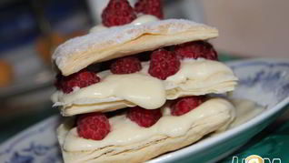 Рецепт Мильфея с заварным кремом и малиной