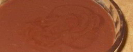 Шаг 4: шоколадного крема с вишней