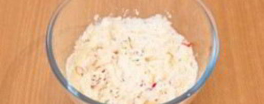 Шаг 2: цыпленка, запеченного пода кремом из филадельфии, тимьяна, перца и чеснока