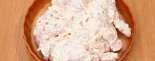 Шаг 4: цыпленка, запеченного пода кремом из филадельфии, тимьяна, перца и чеснока