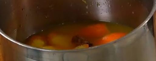 Шаг 4: манного пудинга с пряным апельсиновым сиропом