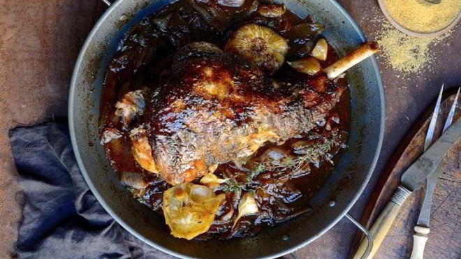 Рецепт Бараньей ноги в нежном луковом мармеладе