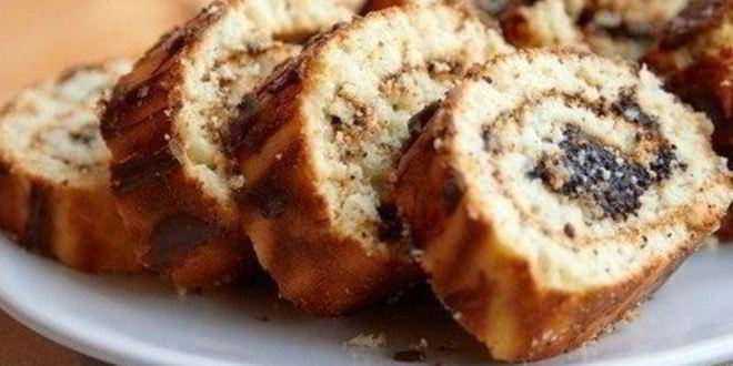 Рецепт быстрого рулета с клубничным мармеладом