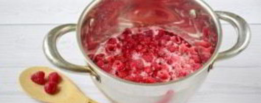 Шаг 1: мармелада из малины и красной смородины