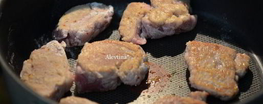 Шаг 2: свиных медальонов с мармеладным джемом