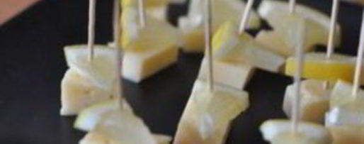 Шаг 1: закуски на шпажках с мармеладом