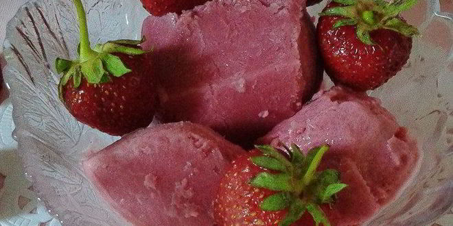 Рецепт домашнего мороженого из ягод и йогурта