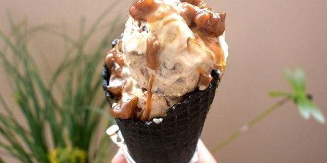 Рецепт карамельного мороженого с карамельными орешками